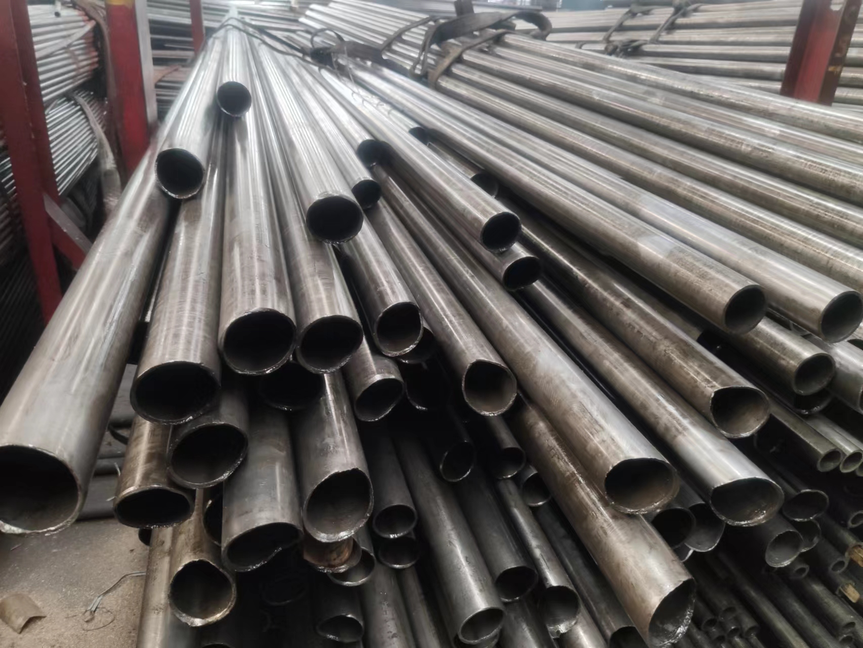 <b>精密钢管一</b>